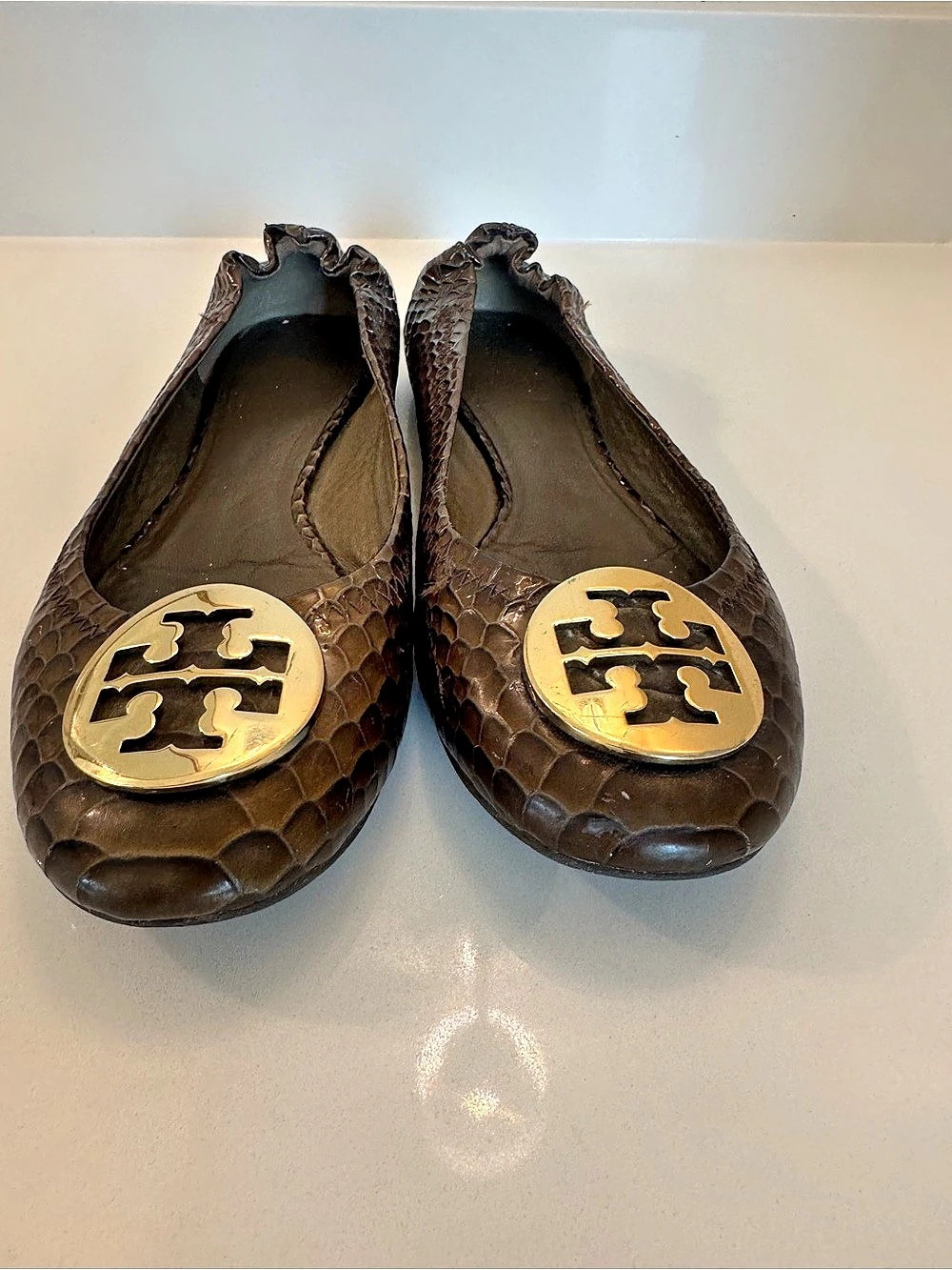 Tory Burch Brown Reptile Embossed Logo Ballet Flats Size 8